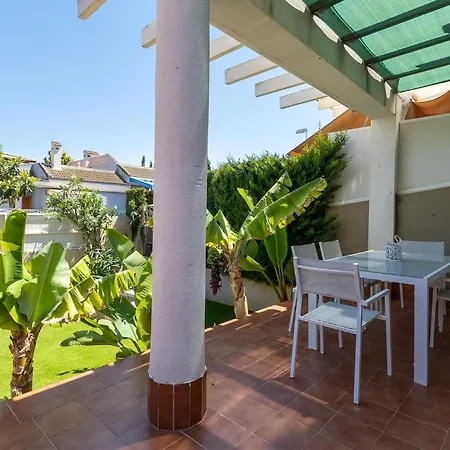 Beautiful In With Outdoor Swimming Pool Dom wakacyjny Santa Pola